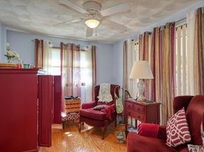 6 Fairfax St, Burlington MA 01803