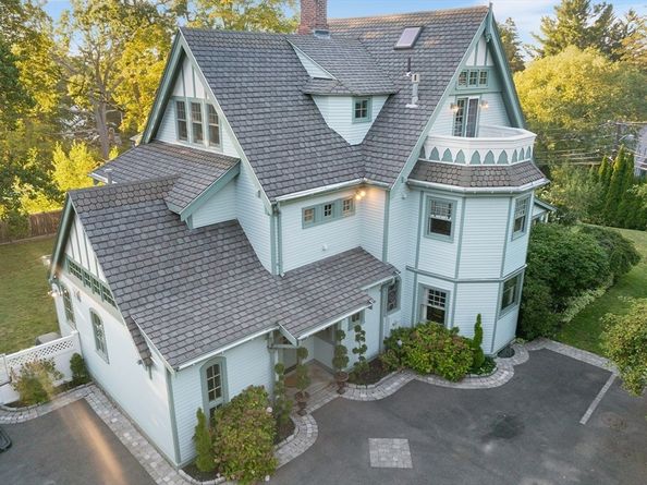 206 Franklin St, Newton MA 02458