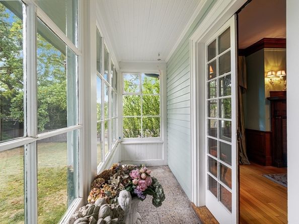206 Franklin St, Newton MA 02458