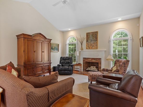 76 Flagler Dr., Holden MA 01520