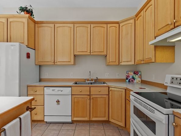 76 Flagler Dr., Holden MA 01520