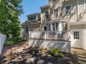 15 Middlewood Drive 15, Wenham MA 01984