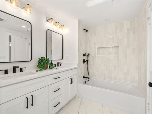 15 Freeman St, Newton MA 02466