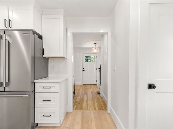 15 Freeman St, Newton MA 02466