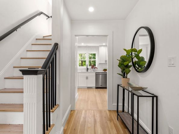 15 Freeman St, Newton MA 02466