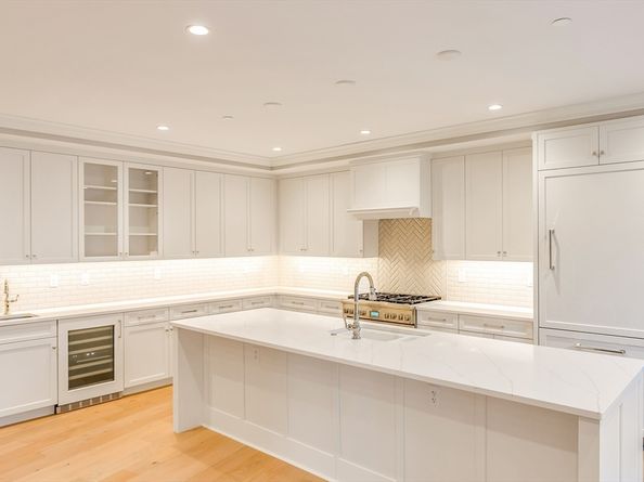 124 Elm Street 202, Cohasset MA 02025