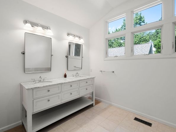 11 Pine Cobble, Plymouth MA 02360