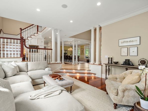 3 Stone Bridge Lane, Milton MA 02186
