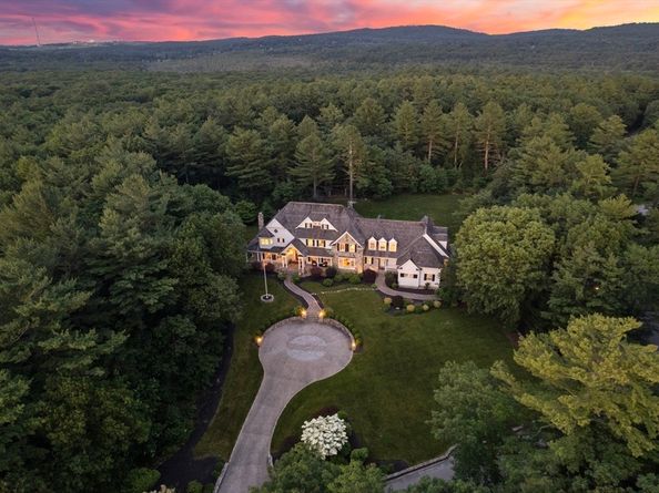 3 Stone Bridge Lane, Milton MA 02186