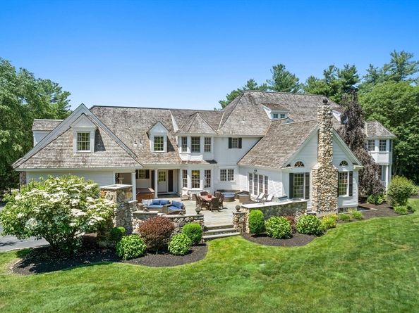 3 Stone Bridge Lane, Milton MA 02186