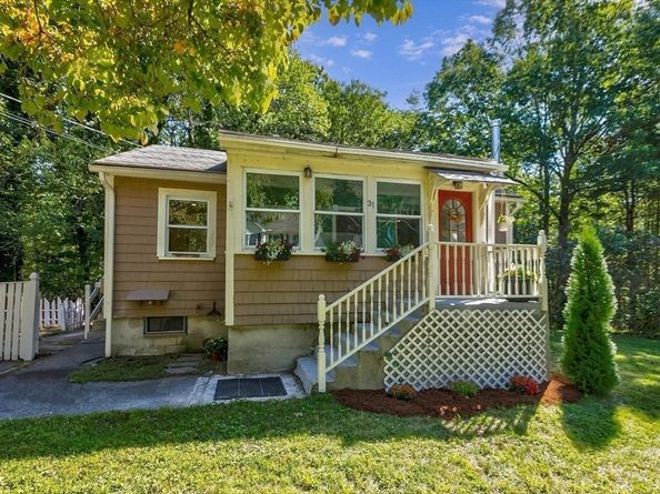 31 Springfield Drive, Littleton MA 01460