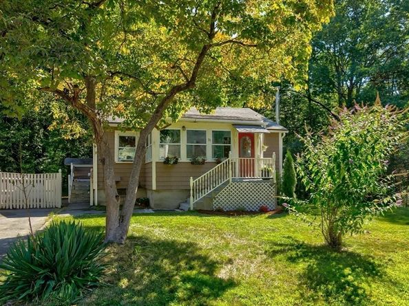 31 Springfield Drive, Littleton MA 01460