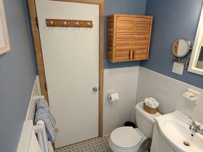 73 Lionel Ave. F, Waltham MA 02452
