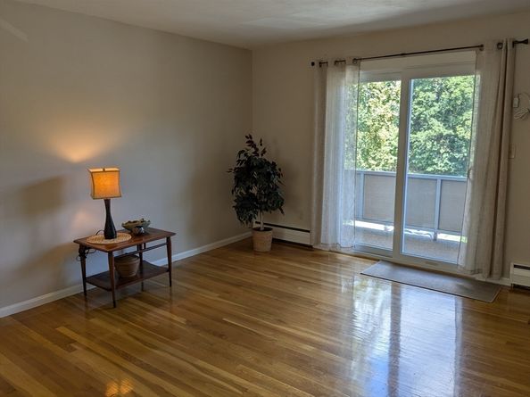 73 Lionel Ave. F, Waltham MA 02452