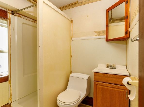33 Ash Street, Gardner MA 01440