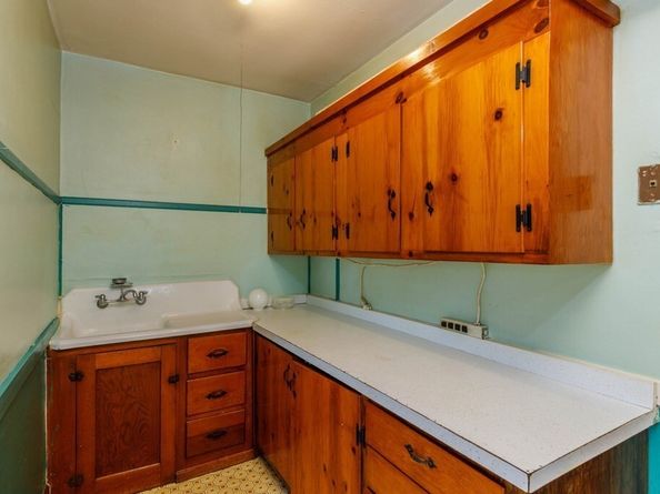 33 Ash Street, Gardner MA 01440