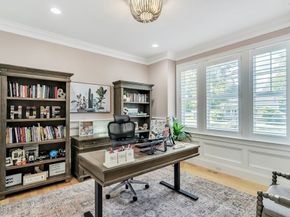 5 Clark Rd, Bedford MA 01730