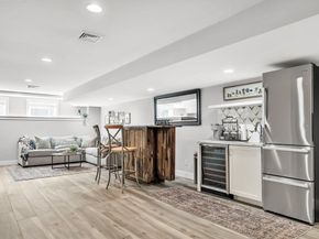5 Clark Rd, Bedford MA 01730