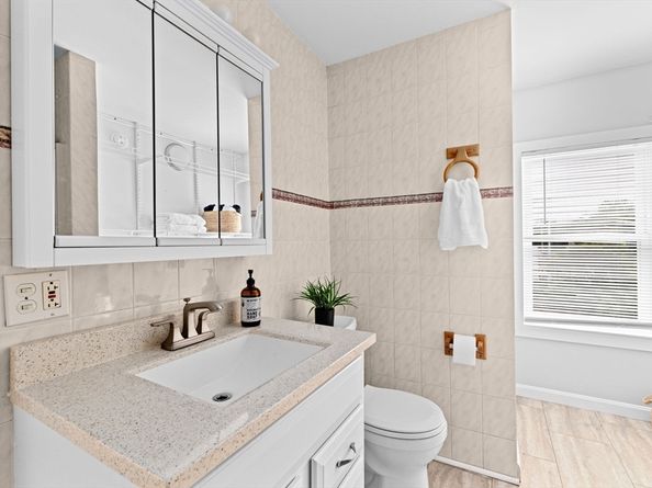 192 S Main St, West Bridgewater MA 02379