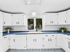 192 S Main St, West Bridgewater MA 02379