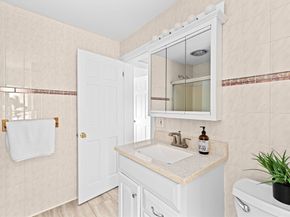 192 S Main St, West Bridgewater MA 02379