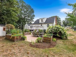 428 South Street, Reading MA 01867