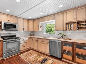 428 South Street, Reading MA 01867