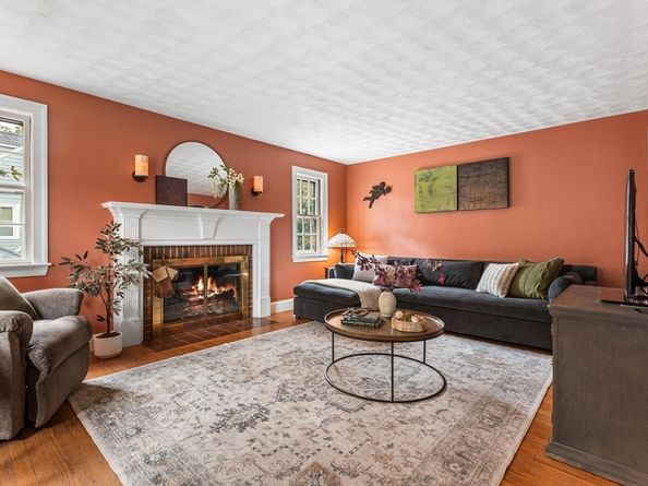 428 South Street, Reading MA 01867