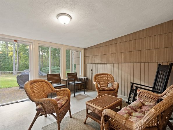 39 Austin Rd, Sudbury MA 01776