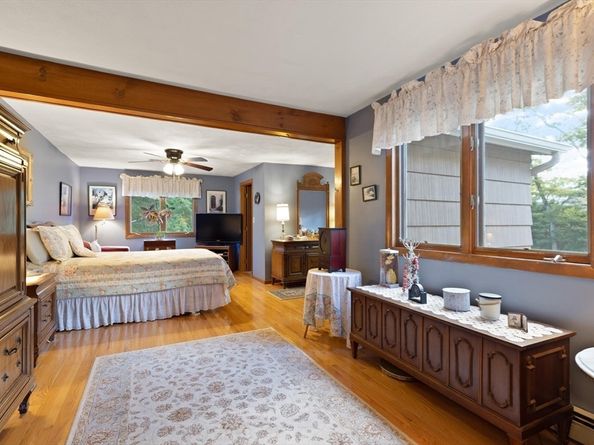39 Austin Rd, Sudbury MA 01776
