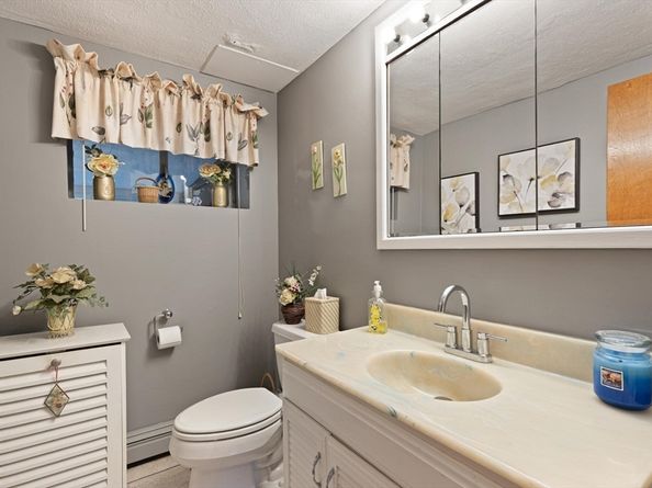 39 Austin Rd, Sudbury MA 01776