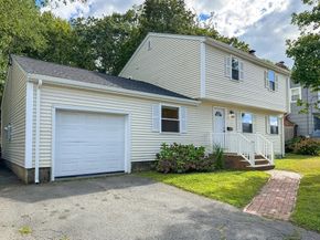 282 Pleasant St, Marblehead MA 01945