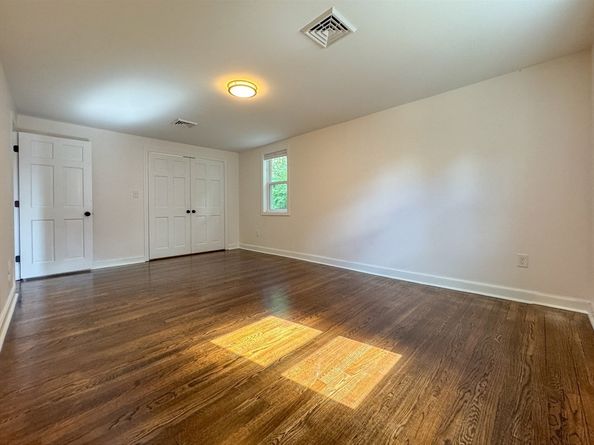 282 Pleasant St, Marblehead MA 01945