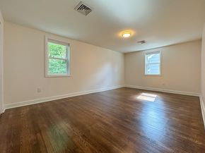 282 Pleasant St, Marblehead MA 01945