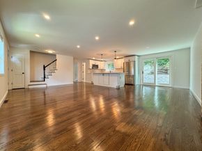 282 Pleasant St, Marblehead MA 01945