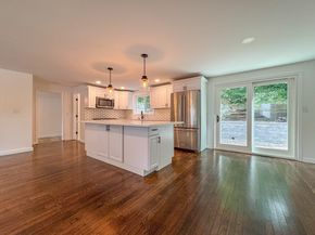 282 Pleasant St, Marblehead MA 01945