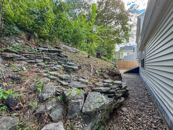 282 Pleasant St, Marblehead MA 01945