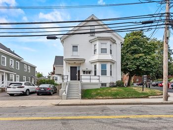 99 Pine St