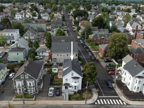 99 Pine St, Waltham MA 02453
