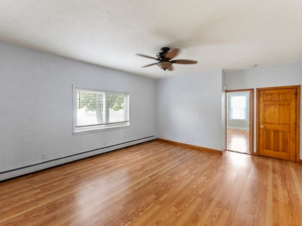 99 Pine St, Waltham MA 02453