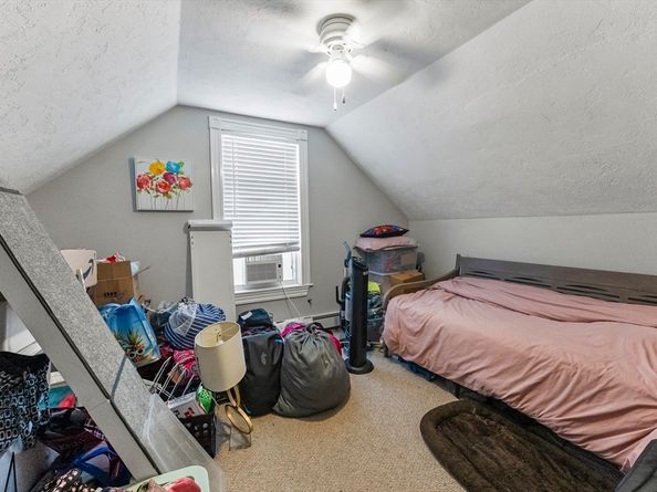 99 Pine St, Waltham MA 02453