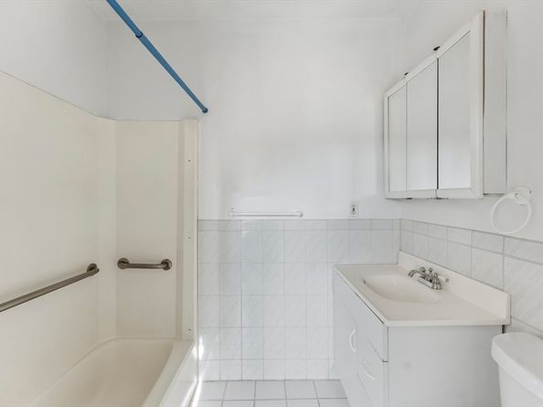 99 Pine St, Waltham MA 02453