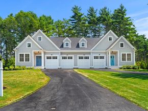 4 Golf Cottage Way, Mattapoisett MA 02739