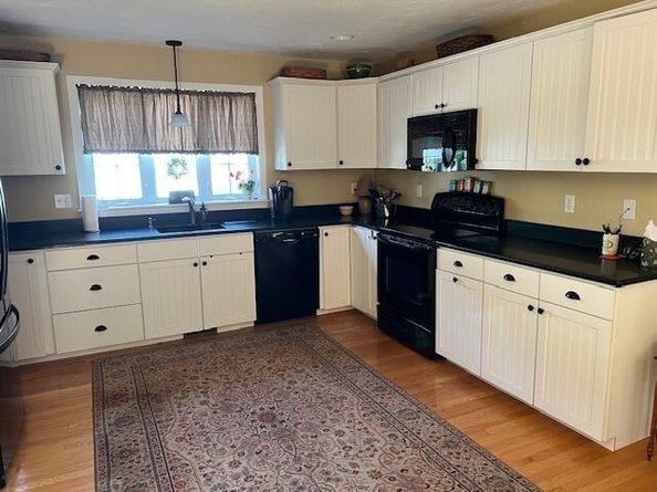 12 Enaya Circle 12, Worcester MA 01606