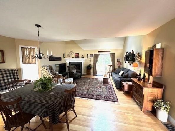 12 Enaya Circle 12, Worcester MA 01606
