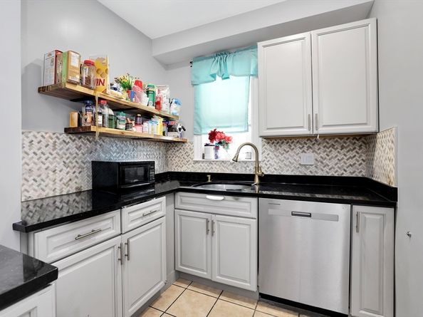 20 Greenock St, Boston MA 02124