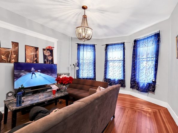 20 Greenock St, Boston MA 02124