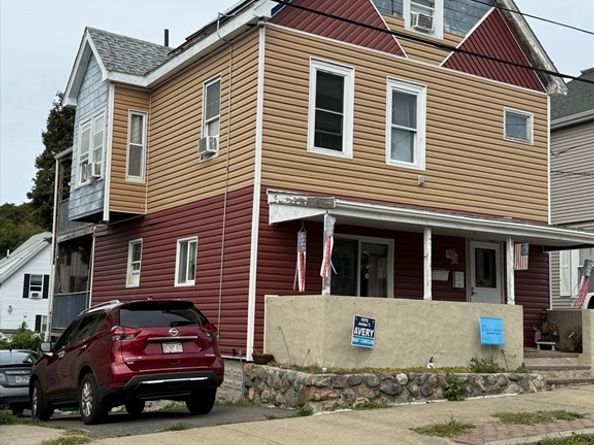 33-35 Southside Ave, Lynn MA 01905