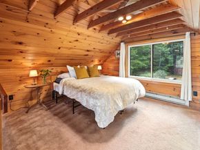 61 Bennetts Rd, Sturbridge MA 01566
