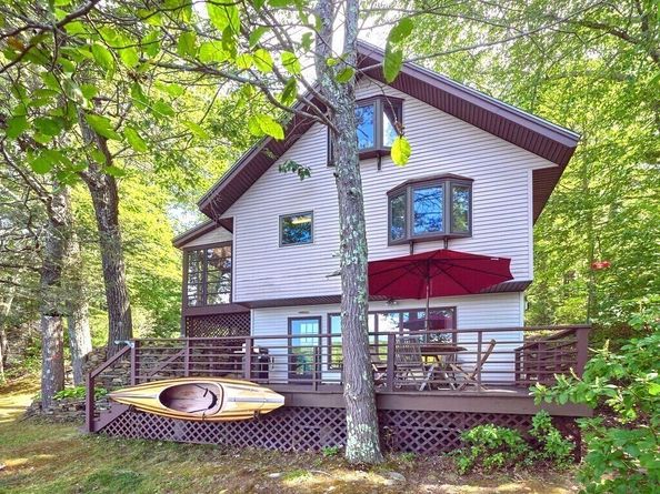 61 Bennetts Rd, Sturbridge MA 01566